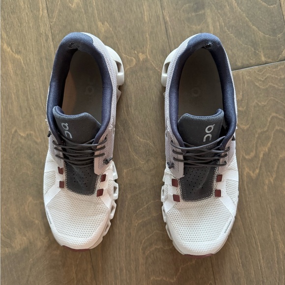 On Running cloud 5 - Picture 2 of 4